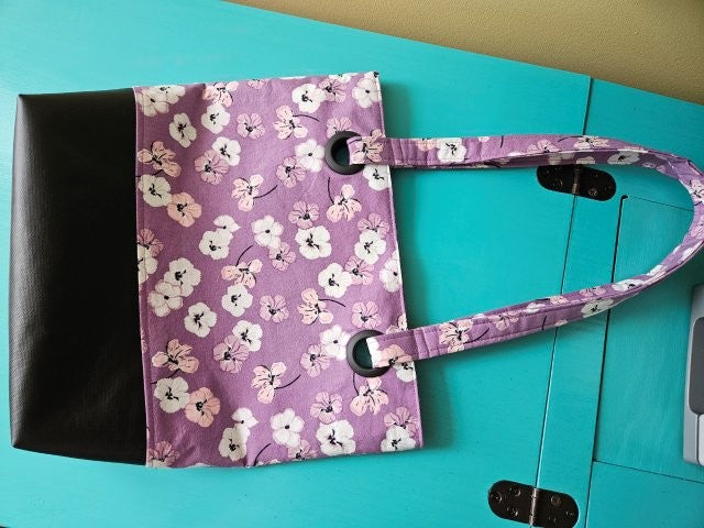 Vinyl Bottom Tote Bag Sewing Tutorial / Tote Bag Sewing Pattern / Tote Bag with Vinyl Bottom Sewing Pattern / Handbag Sewing Printable