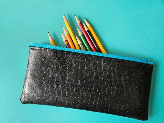 Vinyl Pencil Case Zipper Pouch / DIY Pencil Case / Vinyl Zipper Pouch Sewing Pattern / Vinyl Bag Sewing Pattern / Vinyl Pouch Pattern