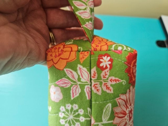 Quilted Zipper Pouch Sewing Pattern: Flat Bottom Bag Tutorial (PDF Download)