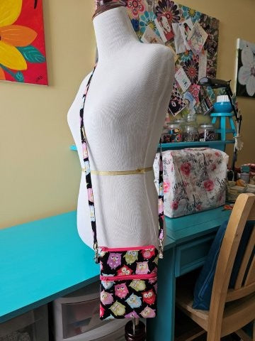 DIY Crossbody Cell Phone Purse Sewing Tutorial / Cell Phone Crossbody Bag Sewing Pattern / Cell Phone Case Pattern / Sewing Printable / PDF