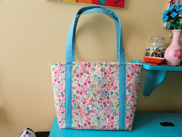 DIY Tote Bag with Recessed Zipper / Zippered Tote Bag Sewing Pattern / Tote Bag Pattern / Large Tote Bag with Zipper Sewing Pattern / PDF