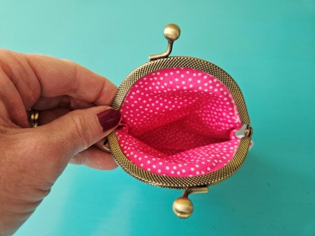 Metal Frame Coin Purse Sewing Tutorial / DIY Frame Coin Purse / Clutch Purse Pattern / Kiss Clasp Coin Purse Pattern / PDF Download