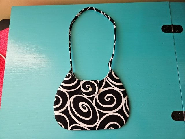 Small Shoulder Handbag Sewing Pattern / DIY Over the Shoulder Purse Pattern / Small Purse Pattern / DIY Shoulder Purse / PDF Download