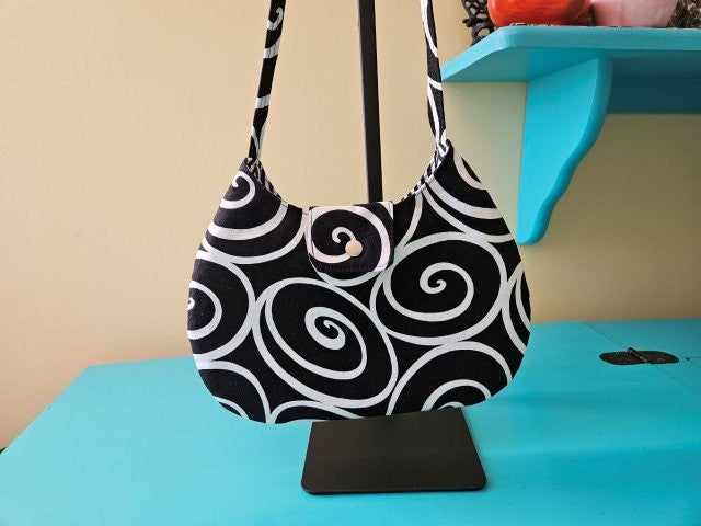 Small Shoulder Handbag Sewing Pattern / DIY Over the Shoulder Purse Pattern / Small Purse Pattern / DIY Shoulder Purse / PDF Download