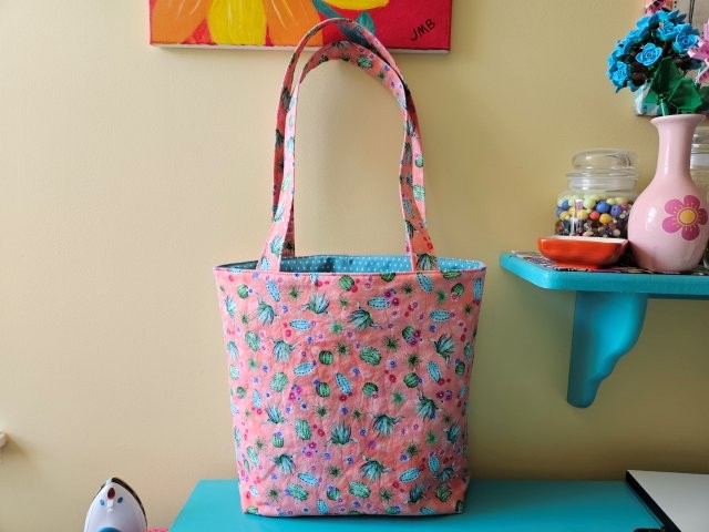 Quilted Tote Bag Sewing Pattern: Flat Bottom Lined Bag Tutorial (PDF)
