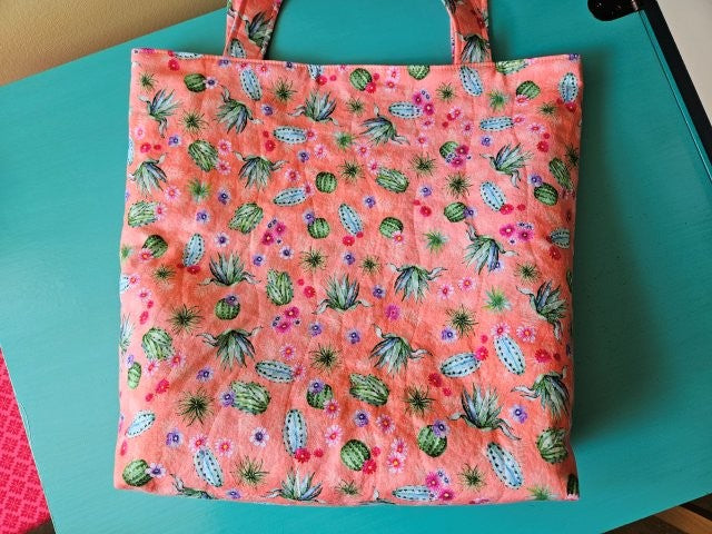 Quilted Tote Bag Sewing Pattern: Flat Bottom Lined Bag Tutorial (PDF)