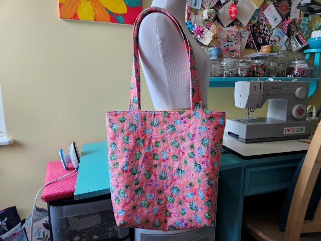 Quilted Tote Bag Sewing Pattern: Flat Bottom Lined Bag Tutorial (PDF)