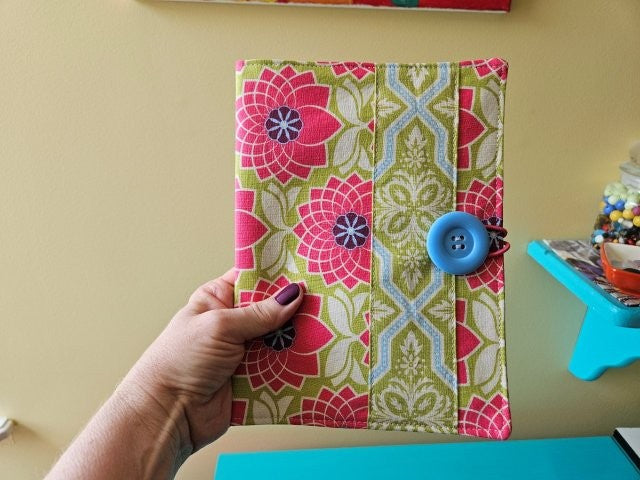 Sewing Pattern: 5"x8" Fabric Notepad Holder with Button Closure (PDF Download)